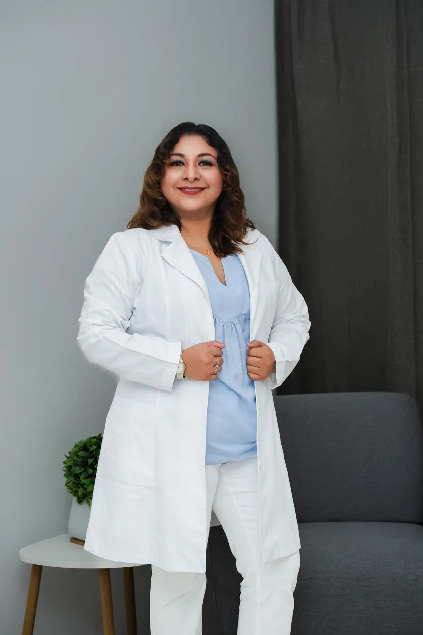 Dra. Gabriela B. Canché Escalante - Experta en mapeo de endometriosis y ultrasonido ginecológico Mérida