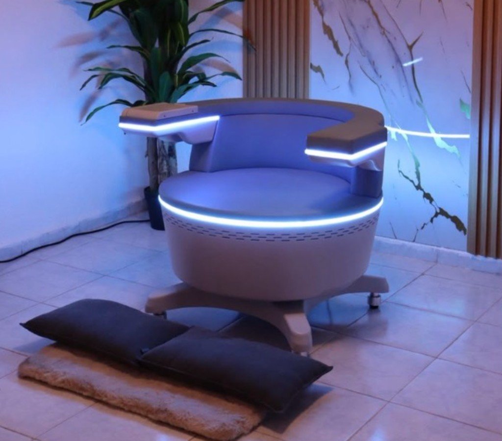 Silla pélvica biomagnética HIFEM con iluminación LED en consultorio